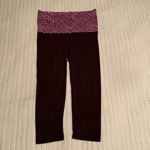 Victoria’s Secret cropped leggings